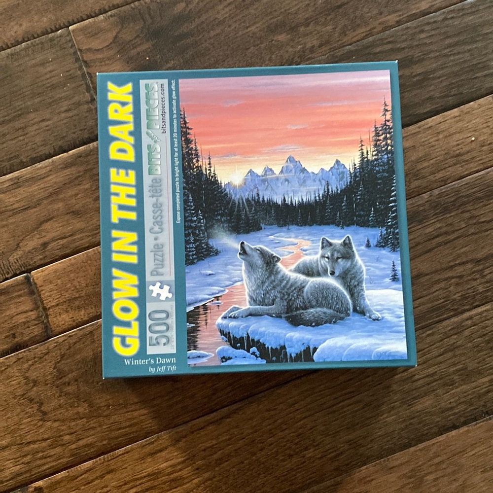 Brand new Wolf Glow in the Dark Puzzle
